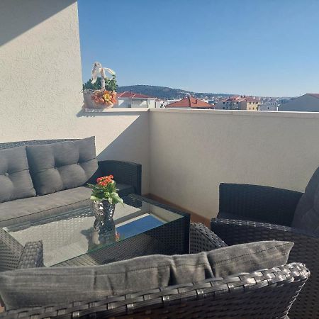 Apartment Ma Mi Trogir Exterior photo