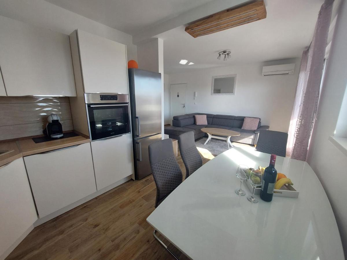 Apartment Ma Mi Trogir Exterior photo
